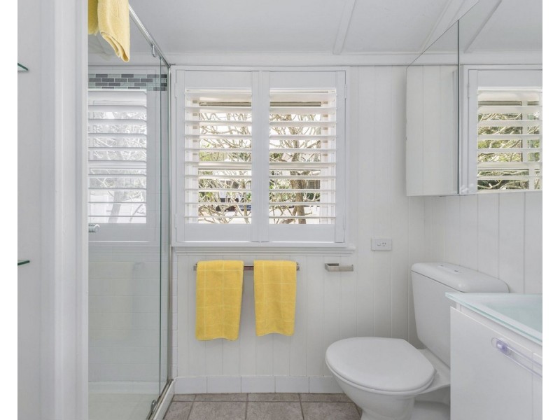 26 Soudan Street, Bardon QLD 4065