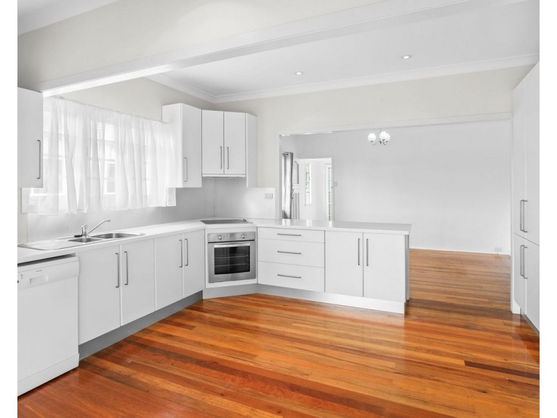 2 Wirega Street, Wavell Heights QLD 4012