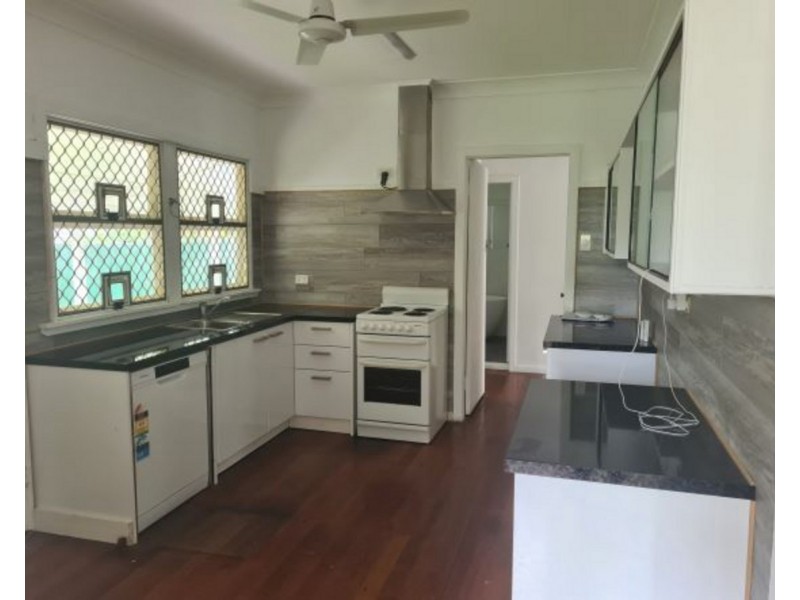 27 Summerfield Street, Aspley QLD 4034