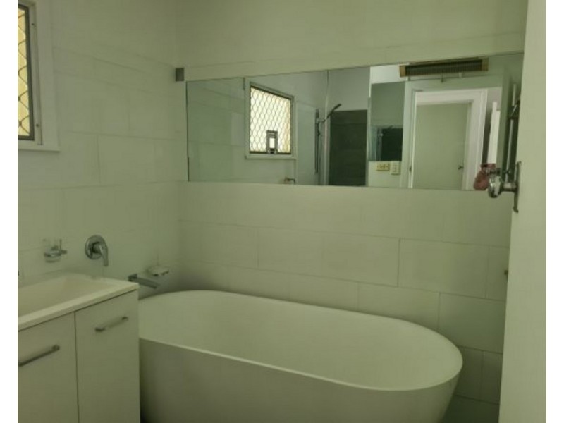 27 Summerfield Street, Aspley QLD 4034