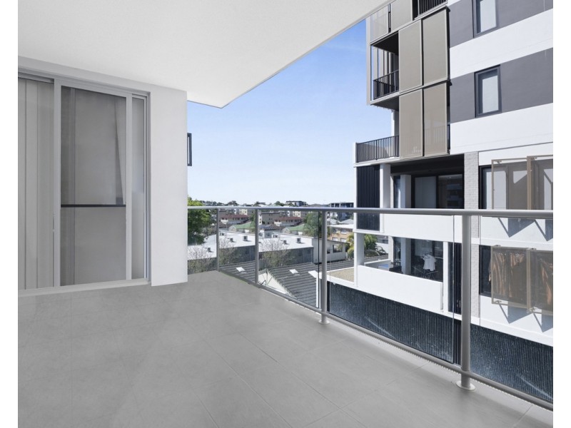 16/52 Latham Street, Chermside QLD 4032