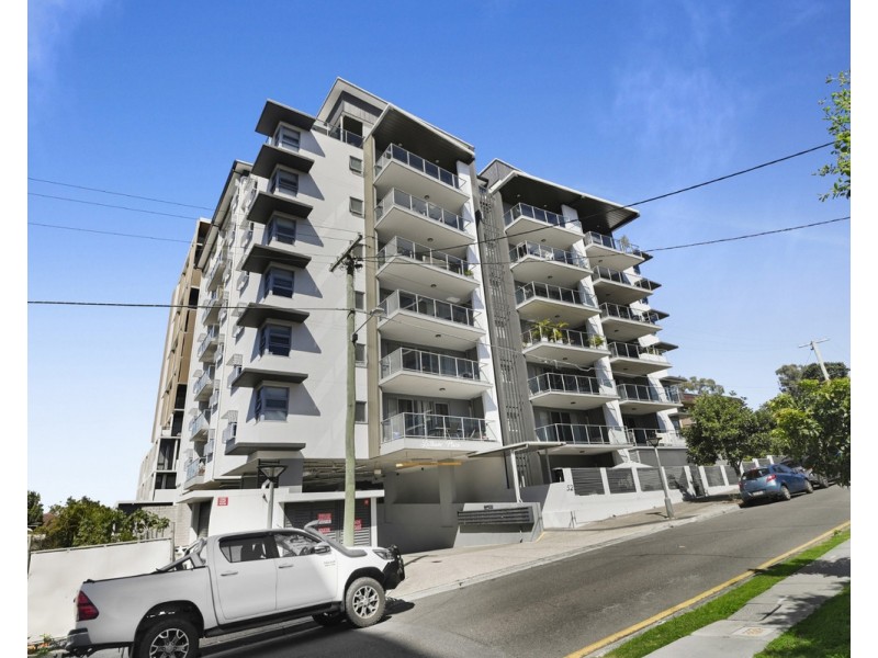 16/52 Latham Street, Chermside QLD 4032