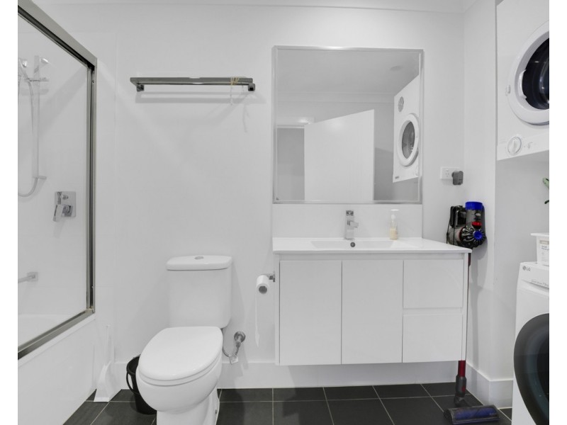 16/52 Latham Street, Chermside QLD 4032