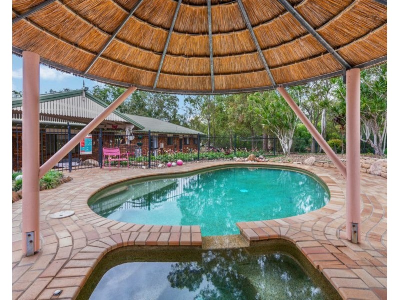 343 Bridgeman Road, Bridgeman Downs QLD 4035