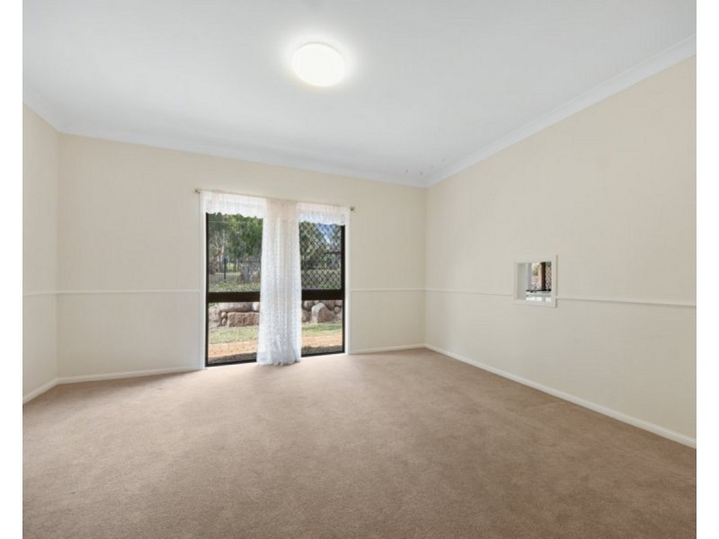 343 Bridgeman Road, Bridgeman Downs QLD 4035