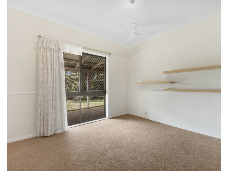 343 Bridgeman Road, Bridgeman Downs QLD 4035