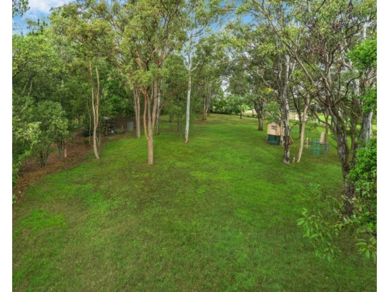 343 Bridgeman Road, Bridgeman Downs QLD 4035