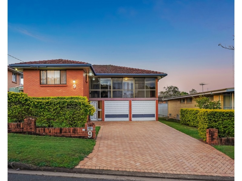 9 Graymond Street, Chermside West QLD 4032