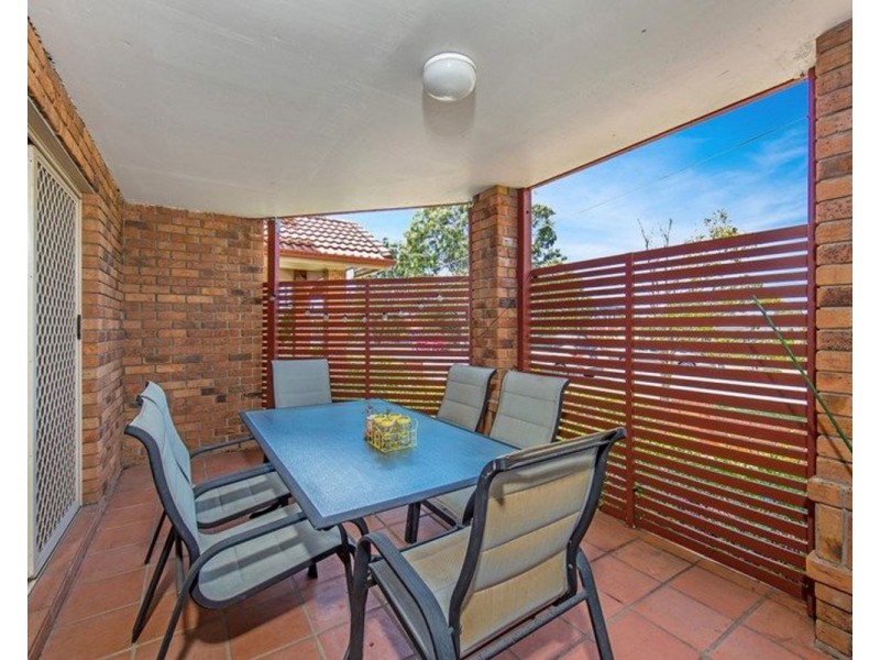 1/2 Henry Street, Chermside QLD 4032