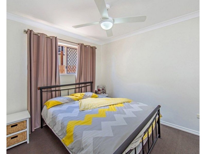 1/2 Henry Street, Chermside QLD 4032