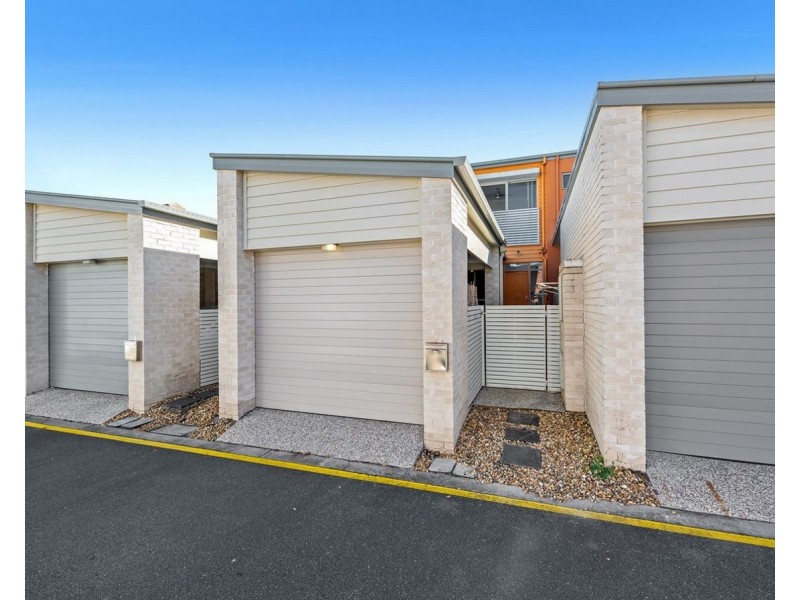 34 Warrumbungle Parade, Fitzgibbon QLD 4018