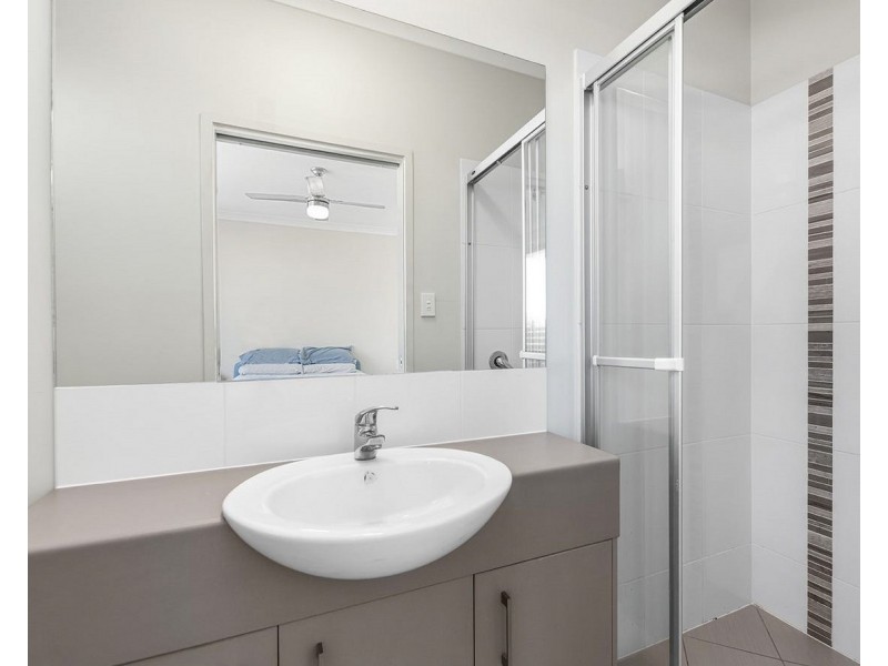 34 Warrumbungle Parade, Fitzgibbon QLD 4018