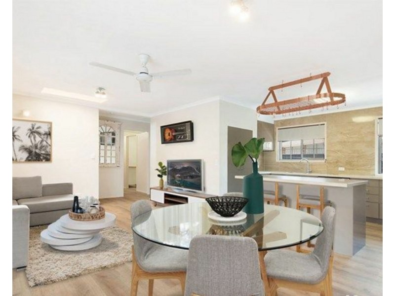 34 Daniel Court, Scarborough QLD 4020