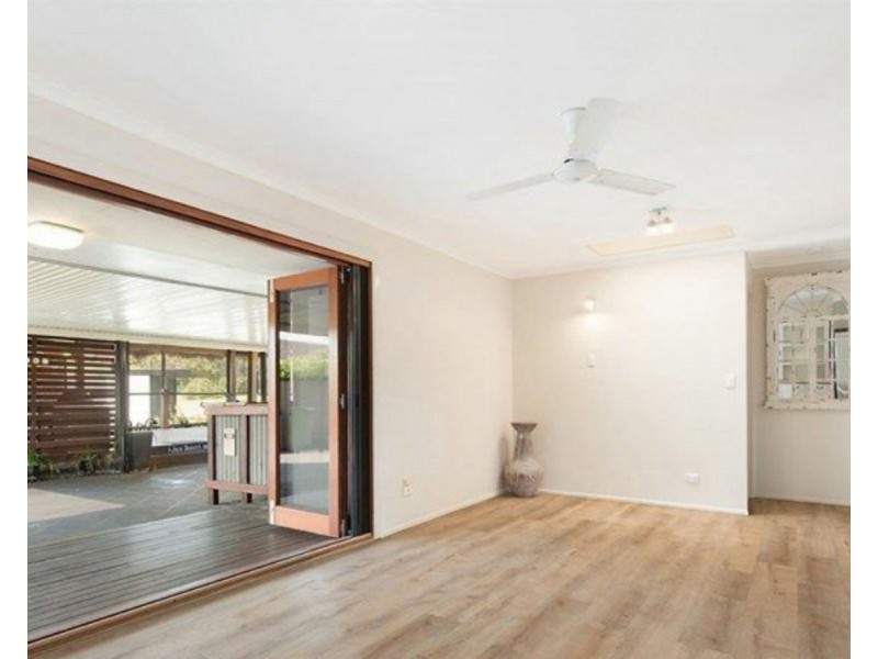 34 Daniel Court, Scarborough QLD 4020