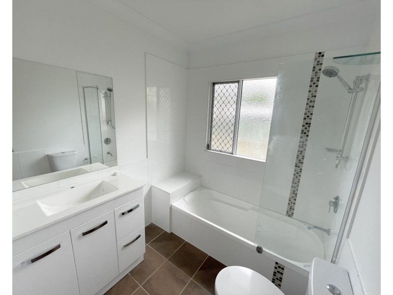 82 Blackwood Road, Deagon QLD 4017