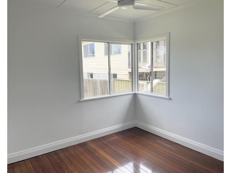 82 Blackwood Road, Deagon QLD 4017