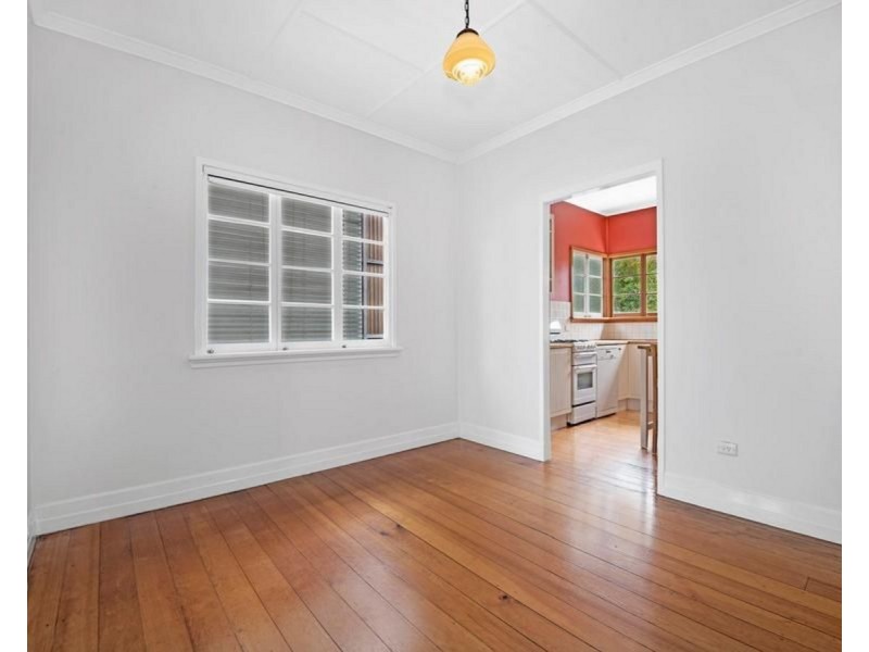 34 Eleventh Avenue, Kedron QLD 4031