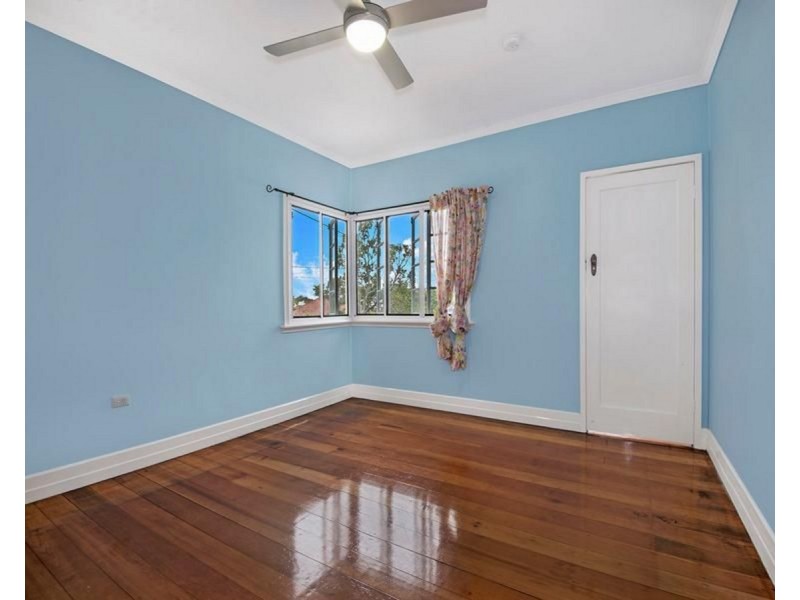 34 Eleventh Avenue, Kedron QLD 4031
