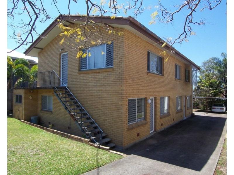 2/11 Kelso Street, Chermside QLD 4032
