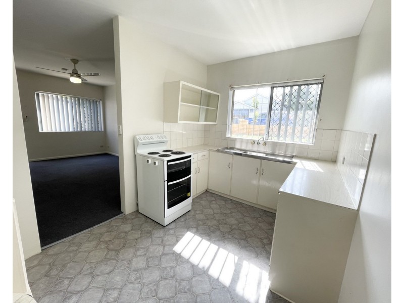 2/11 Kelso Street, Chermside QLD 4032