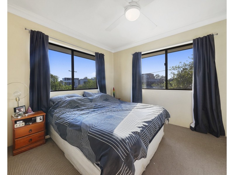 4/87 Farnell Street, Chermside QLD 4032