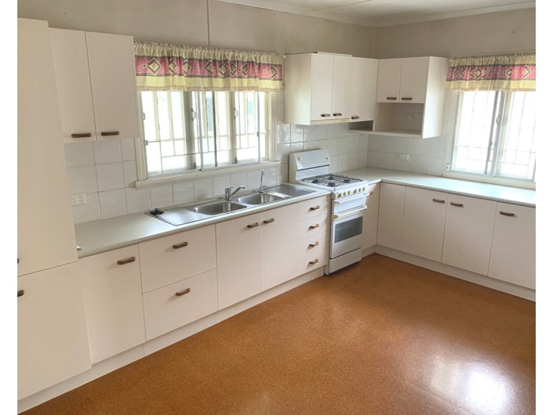 23 Western Avenue, Chermside QLD 4032