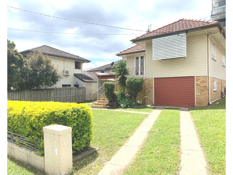 23 Western Avenue, Chermside QLD 4032