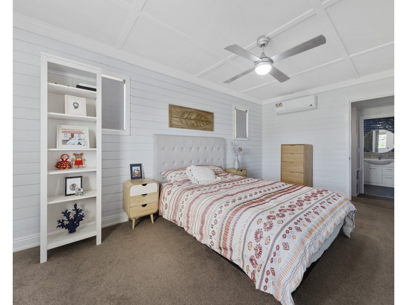 7 Beta Street, Stafford Heights QLD 4053