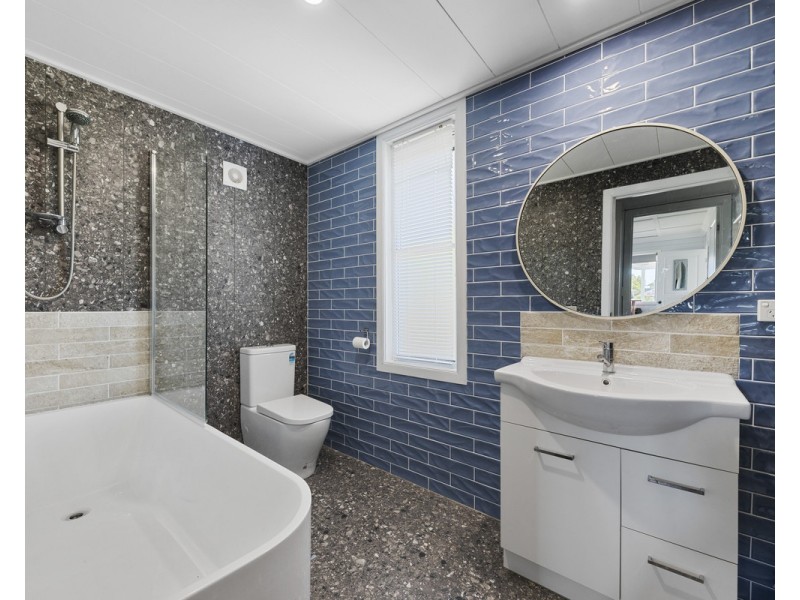 7 Beta Street, Stafford Heights QLD 4053