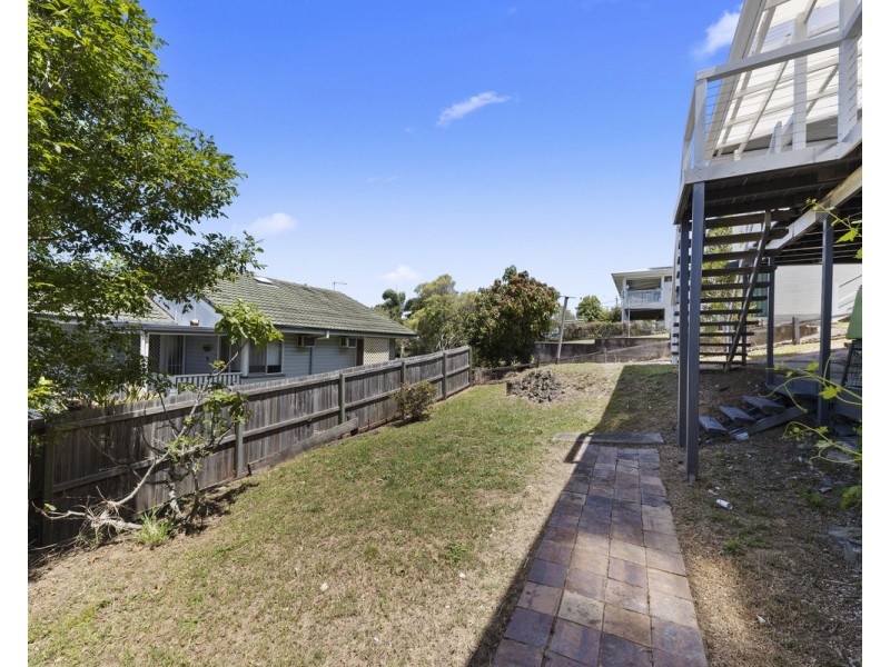 7 Beta Street, Stafford Heights QLD 4053