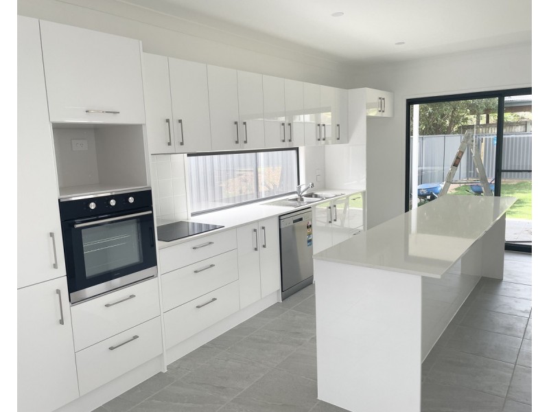 117 Sibley Road, Wynnum West QLD 4178
