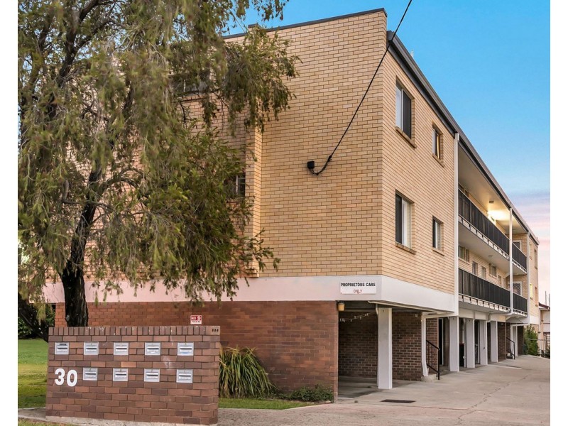 3/30 Leiper Street, Stafford QLD 4053