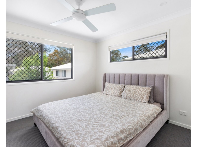 33/20 Eminence Lane, Bridgeman Downs QLD 4035