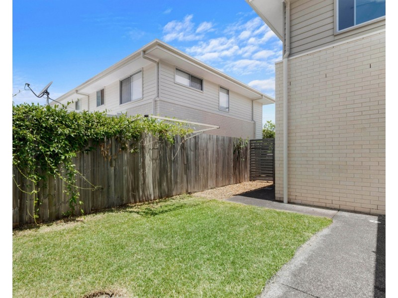 33/20 Eminence Lane, Bridgeman Downs QLD 4035