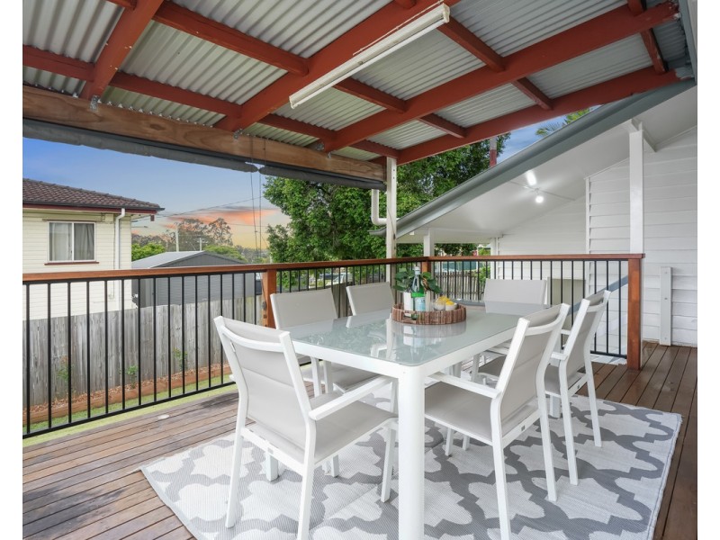 67 Basnett Street, Chermside West QLD 4032
