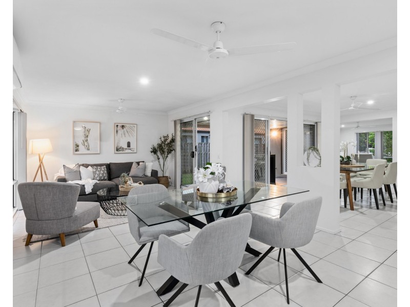 74 Waterlilly Circuit, Carseldine QLD 4034