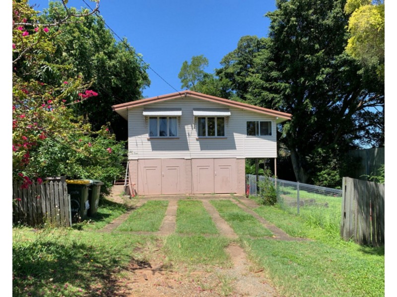 6 Ambrose Street, Brighton QLD 4017