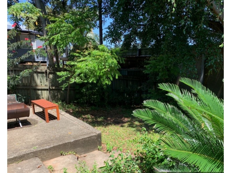 6 Ambrose Street, Brighton QLD 4017