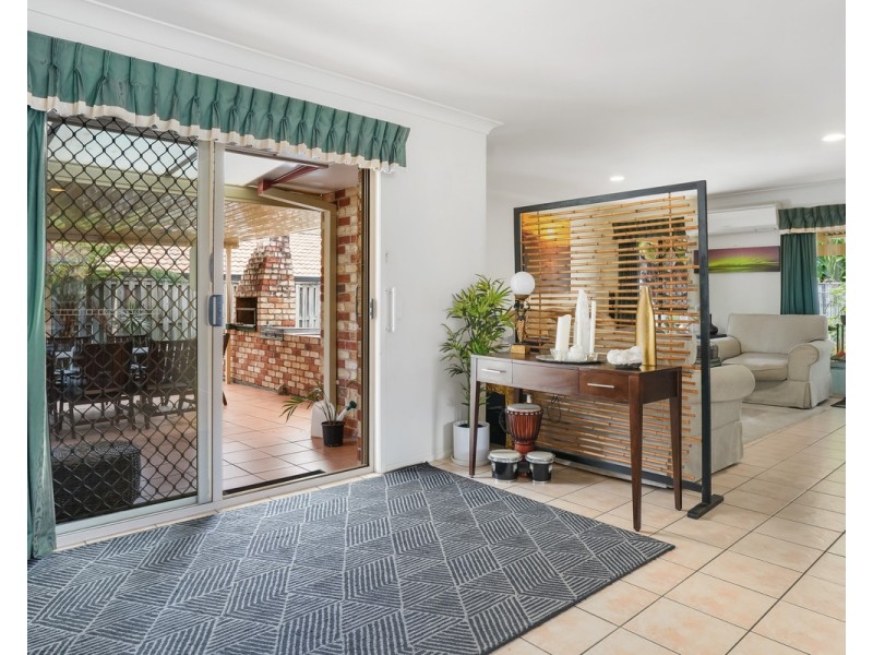 8 Dales Place, Taigum QLD 4018