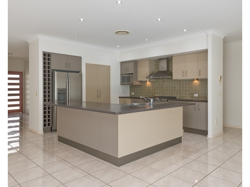 14 Darragh Street, Bracken Ridge QLD 4017