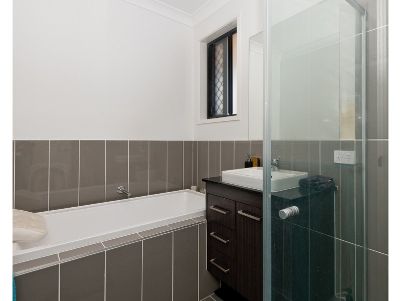 16 Kate Court, Murrumba Downs QLD 4503