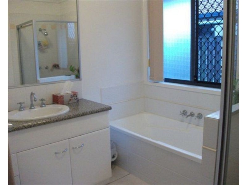 5 Groves Crescent, Boondall QLD 4034