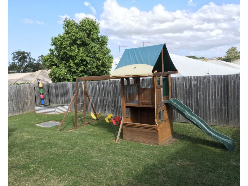 5 Applewood Court, Kallangur QLD 4503