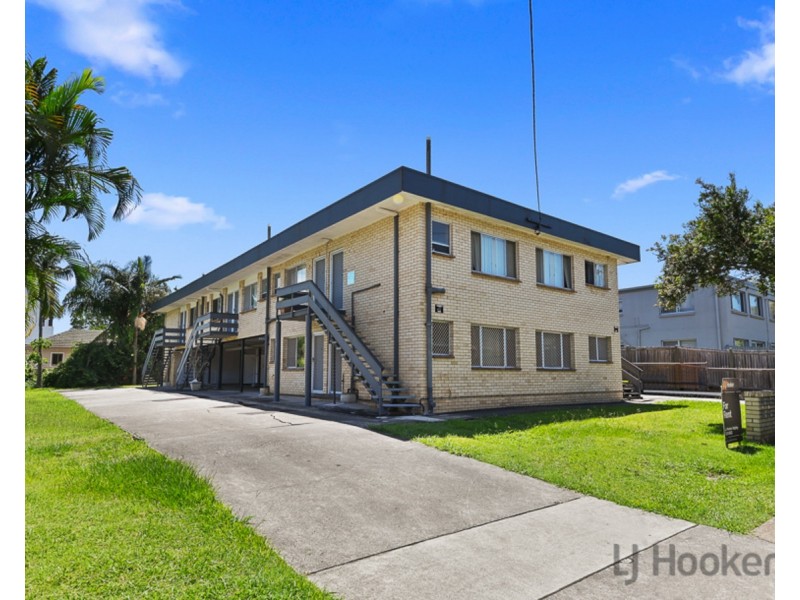 8/26 Hall Street, Chermside QLD 4032