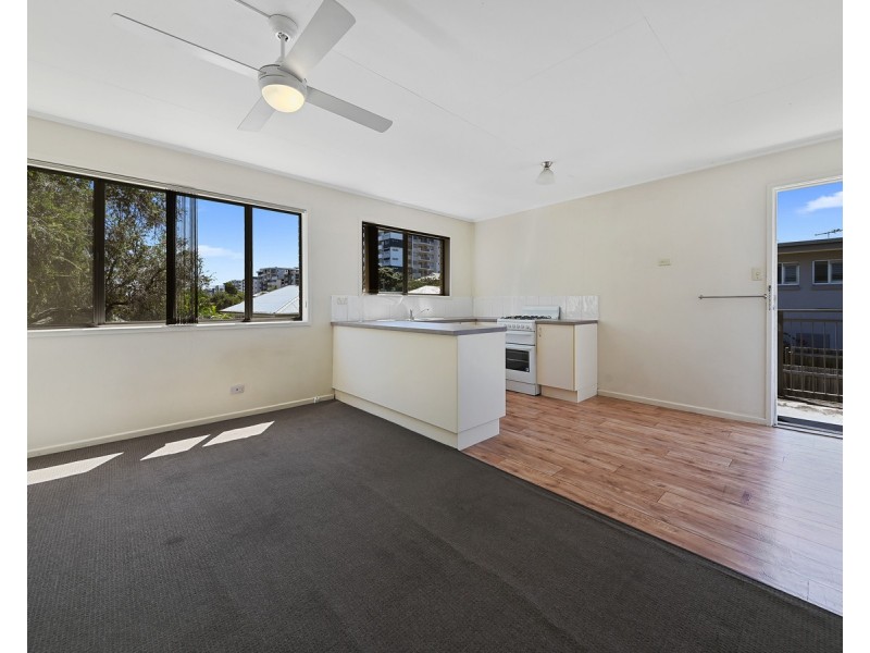 8/26 Hall Street, Chermside QLD 4032