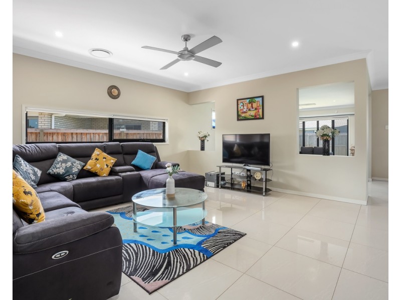 15 Isabella Close, Bald Hills QLD 4036