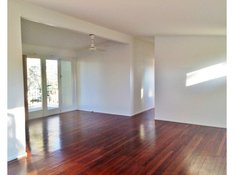 14 Kilburn Street, Chermside QLD 4032