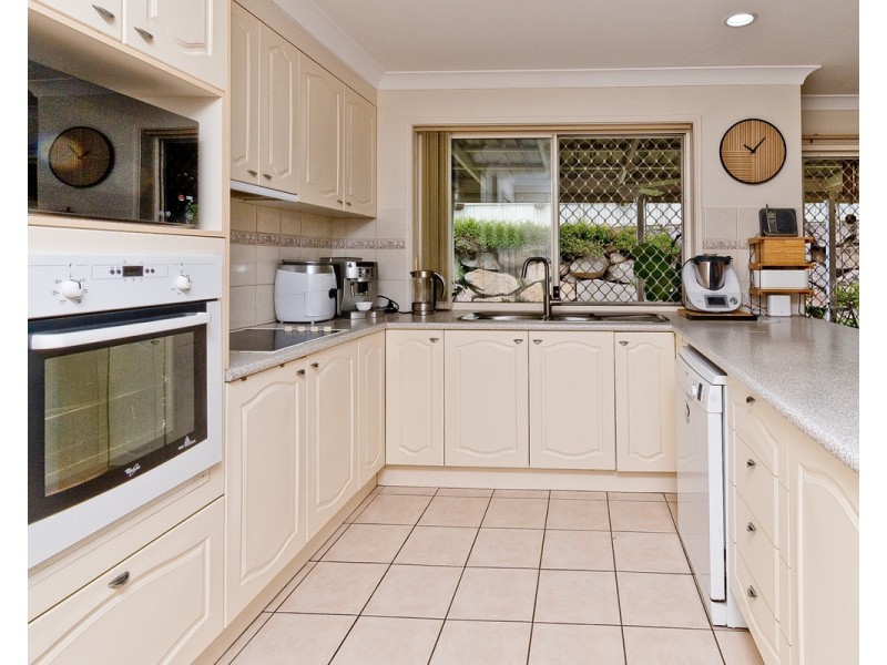 54 Van Dyke Crescent, Mcdowall QLD 4053