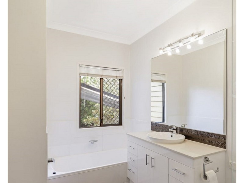 20 Allan Street, Kedron QLD 4031