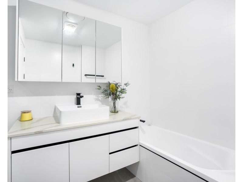 13/69 Kittyhawk Drive, Chermside QLD 4032